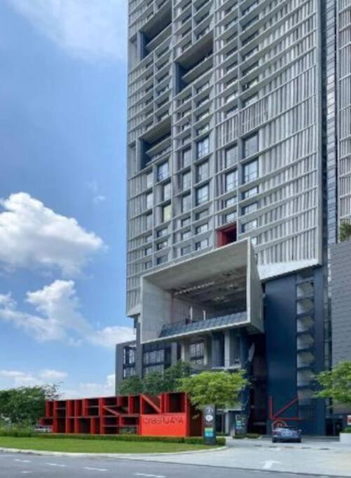 Luxury Stay-Tamarind Suite Cyber Cyberjaya Bagian luar foto